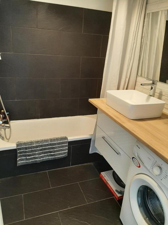 Appartement Cosy De Centre Ville Charenton-le-Pont Esterno foto